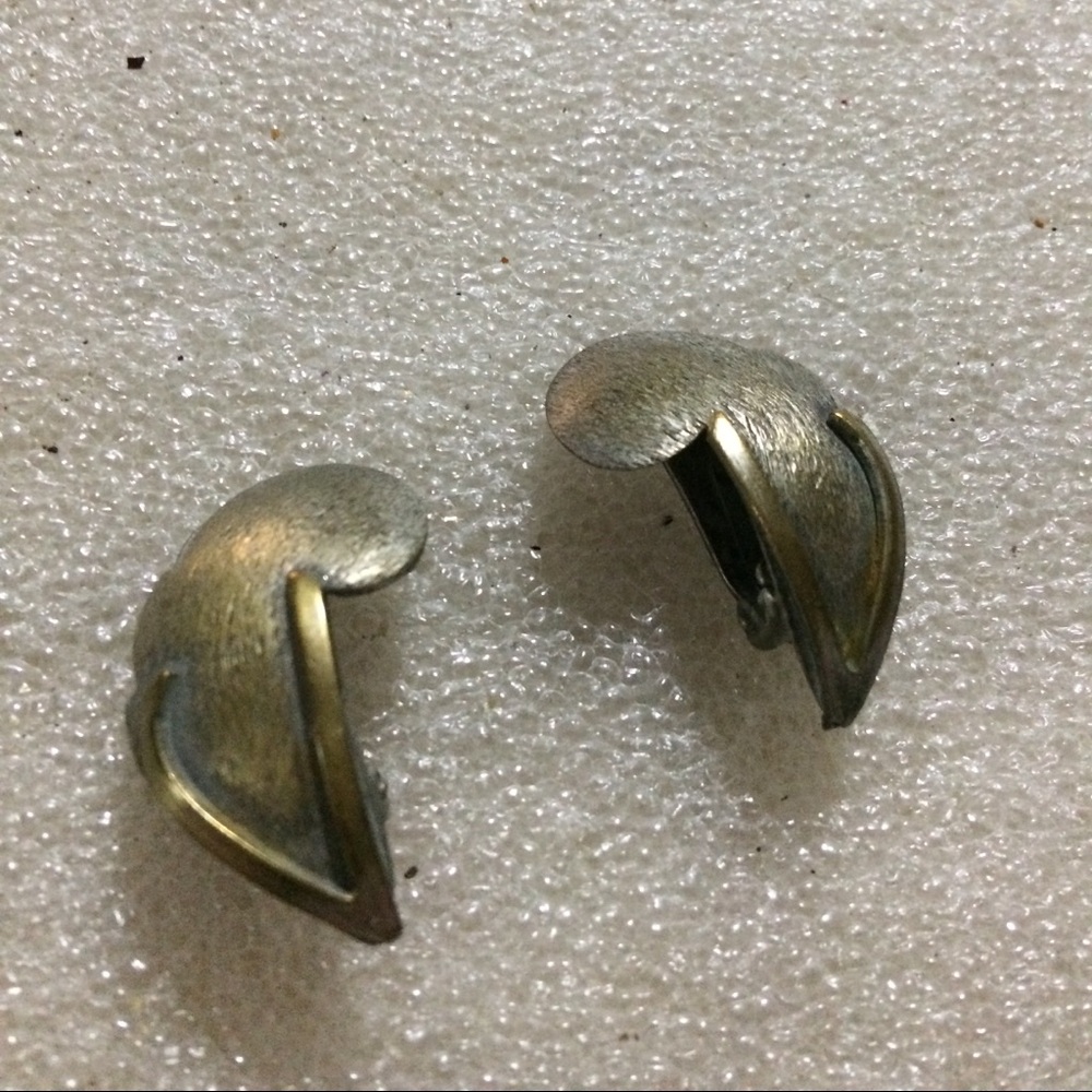 Vintage clip on earrings